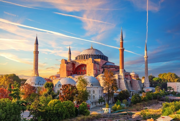 Exploring Istanbul: A Journey Through the Most Beautiful Places