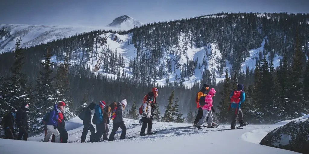 Exploring the Beauty of Lake Louise: A Must-Visit Destination in Banff, Canada