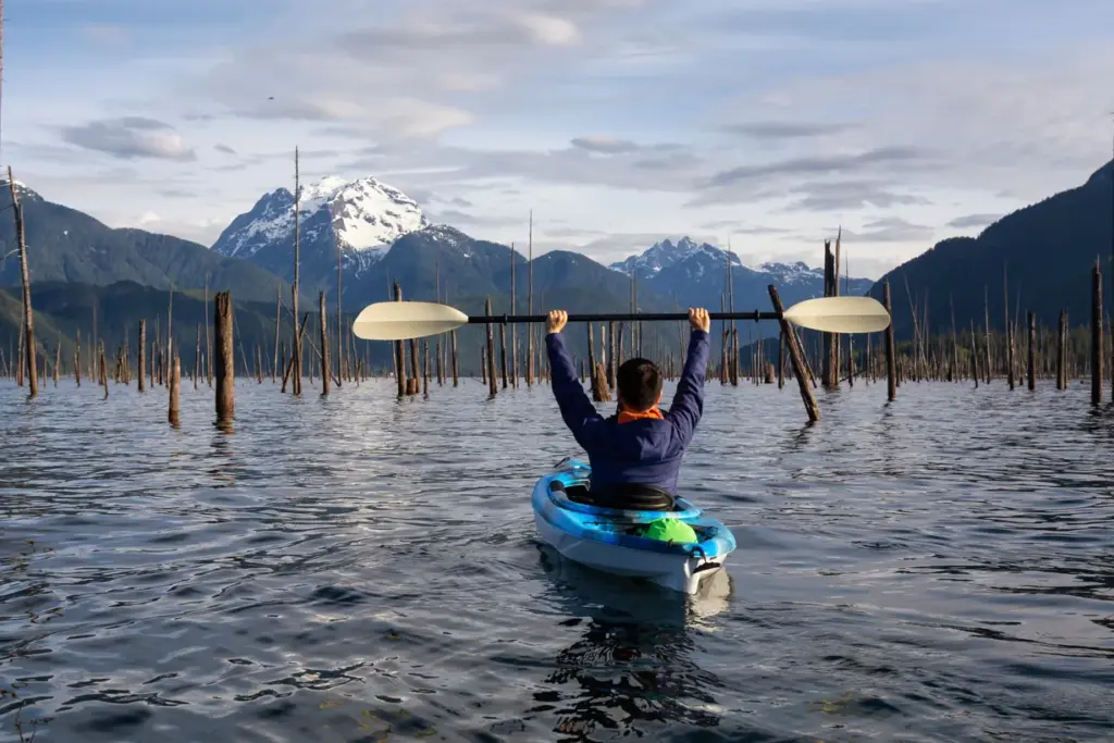 Discover the Enchanting Beauty of Lake Wakatipu in Queenstown, New Zealand